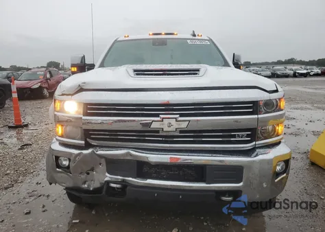 2018 Chevrolet Silverado K3500 Ltz z USA, uszkodzony, nr VIN 1GC4K0EY6JF165253